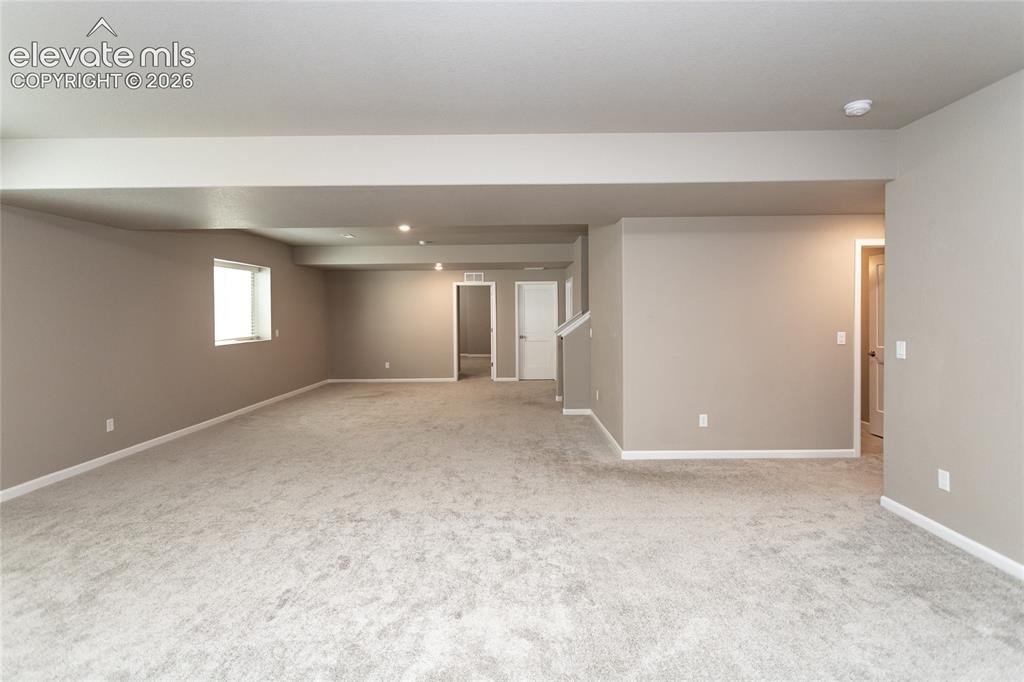 Image 31 of 49: Family Room
