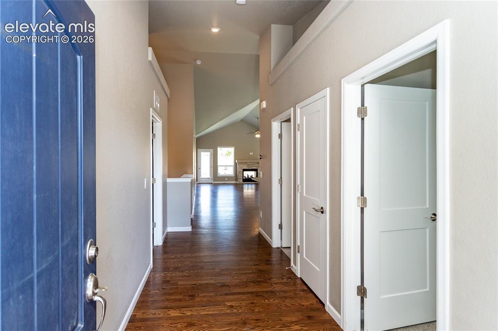 Image 4 of 49: Entrance Foyer