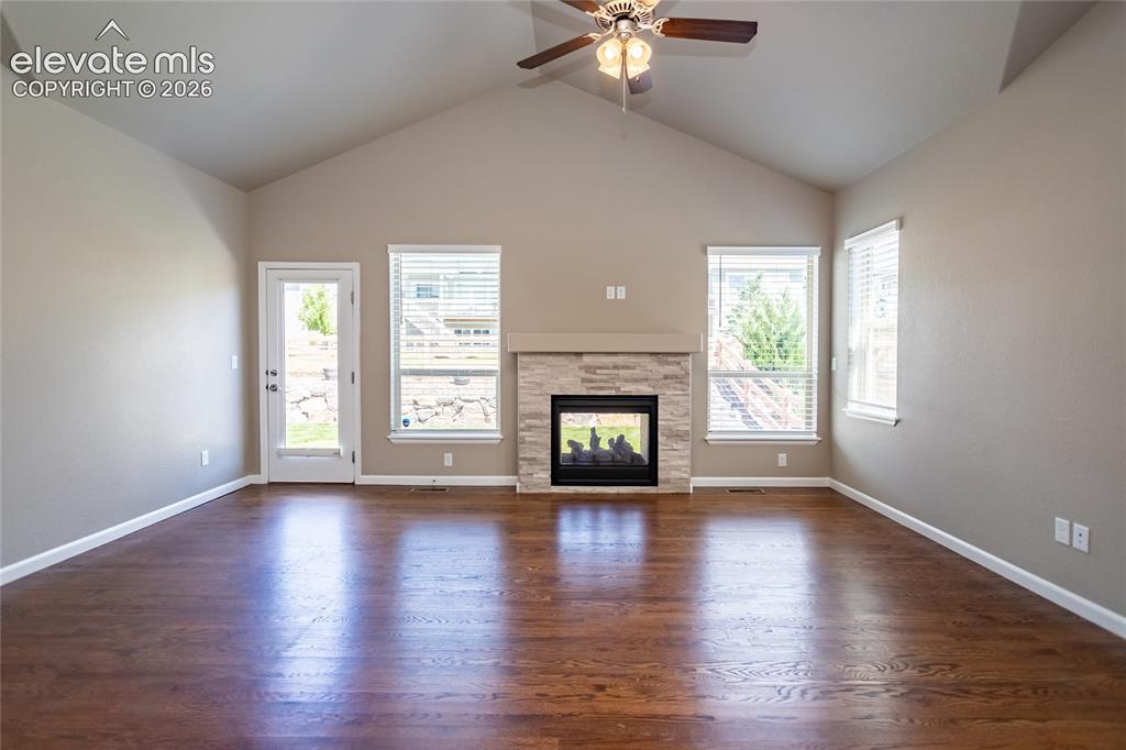 Image 6 of 49: Living Room