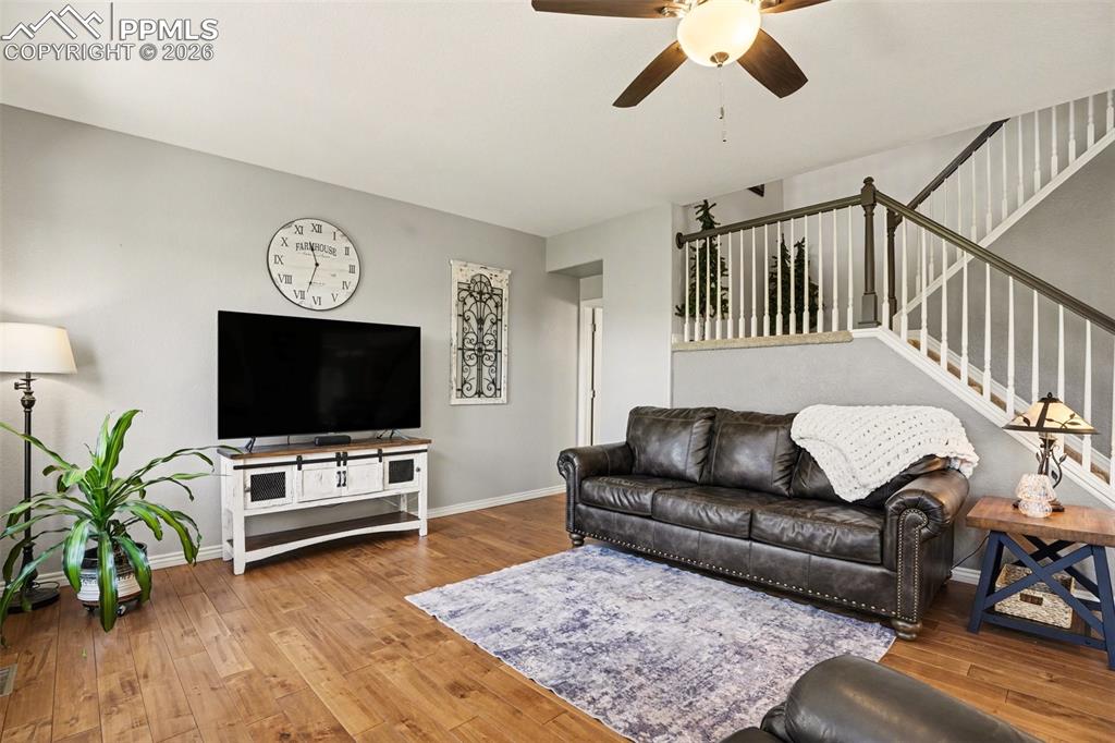 Image 11 of 50: Living Room