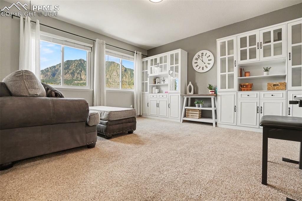 Image 26 of 50: Loft