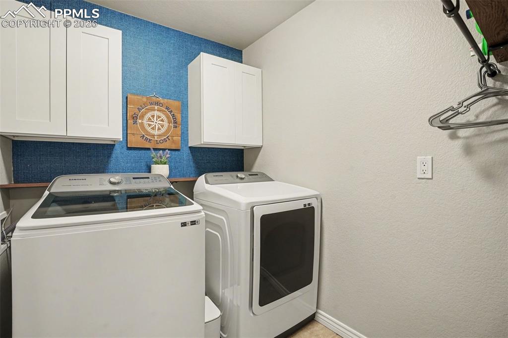 Image 39 of 50: Laundry