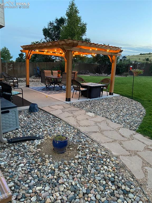 Image 48 of 50: Patio