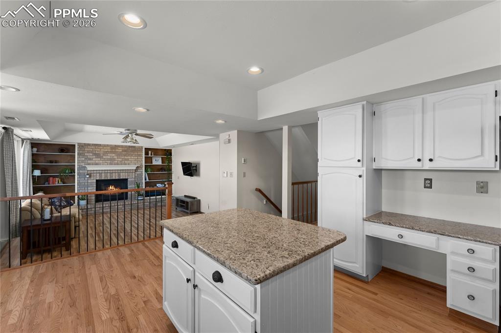 Image 14 of 48: Kitchen