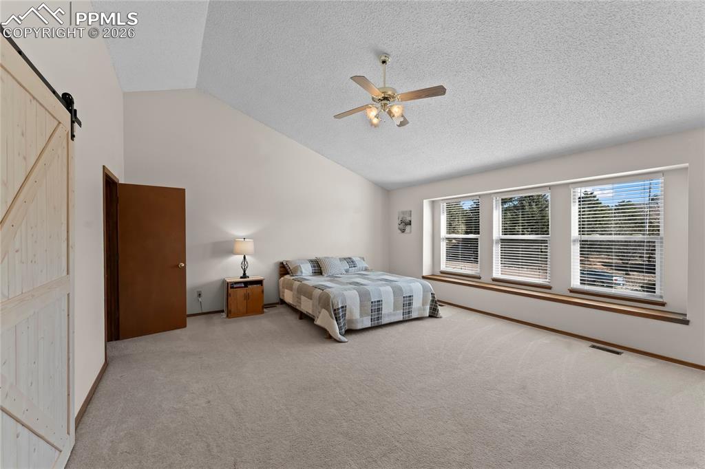 Image 23 of 48: Bedroom