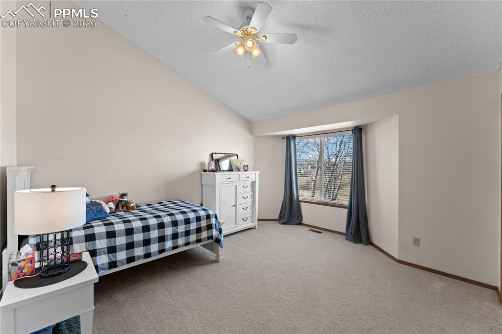 Image 29 of 48: Bedroom