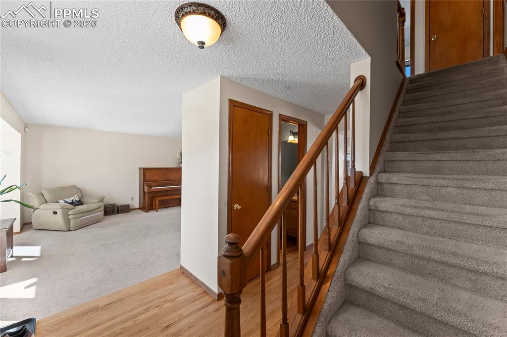 Image 3 of 48: Entry