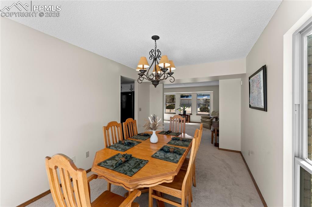 Image 9 of 48: Dining Area