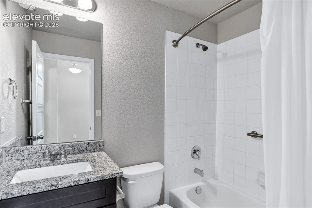 Image 8 of 49: Bathroom