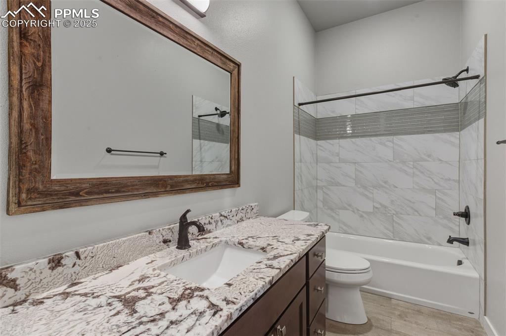 Image 24 of 50: Full Bathroom on the Main level.