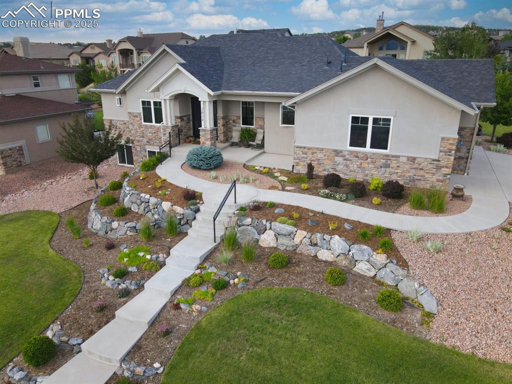 Image 40 of 46: Fully landscaped front and back