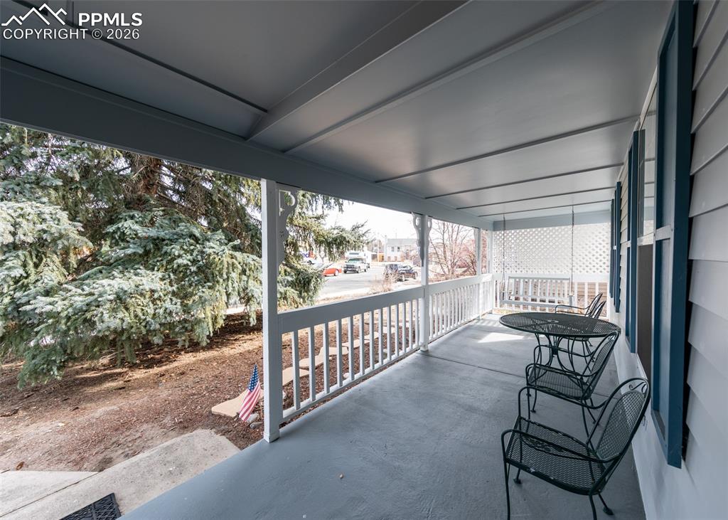 Image 5 of 30: Front Porch