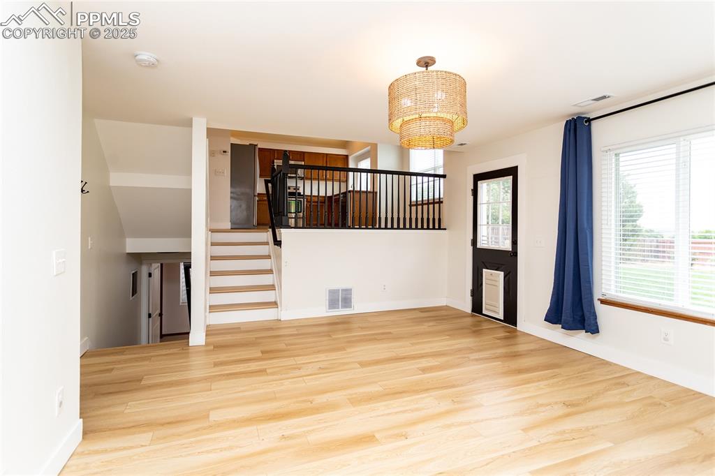 Image 18 of 45: Family Room