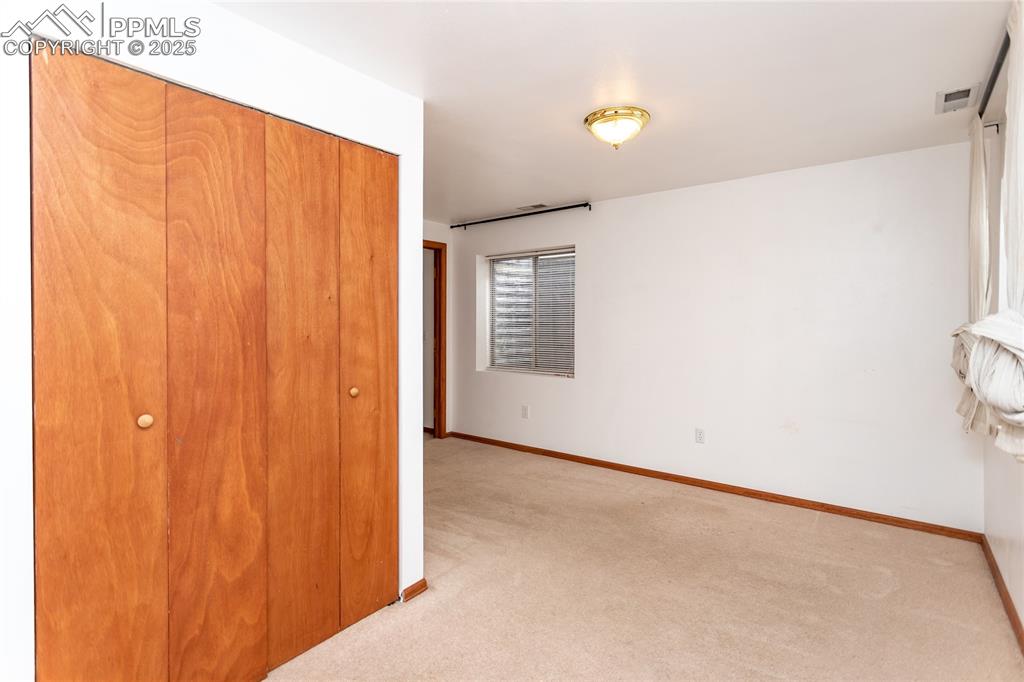 Image 36 of 45: Bedroom