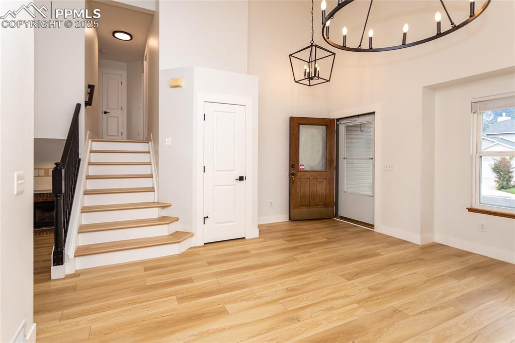 Image 6 of 45: Living Room