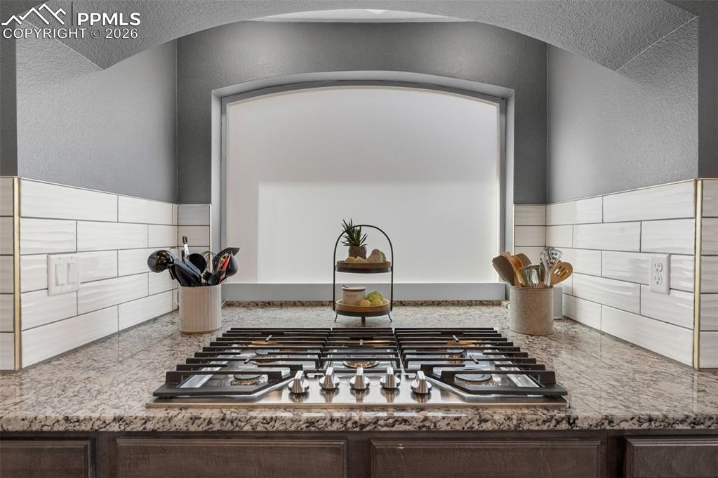 Image 10 of 43: Kitchen