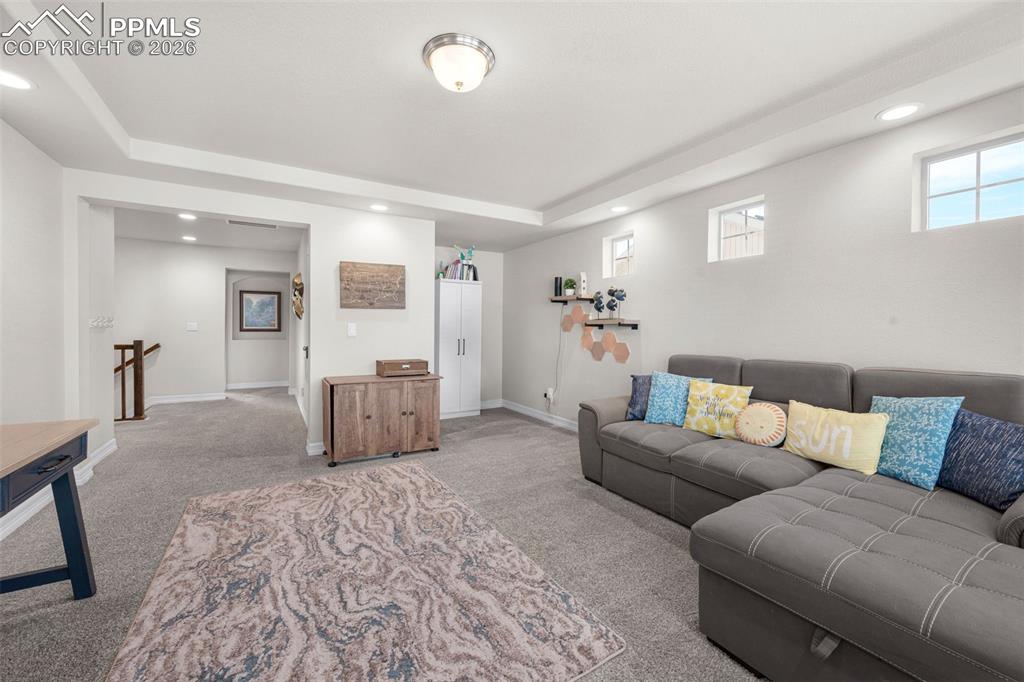 Image 15 of 43: Living Room