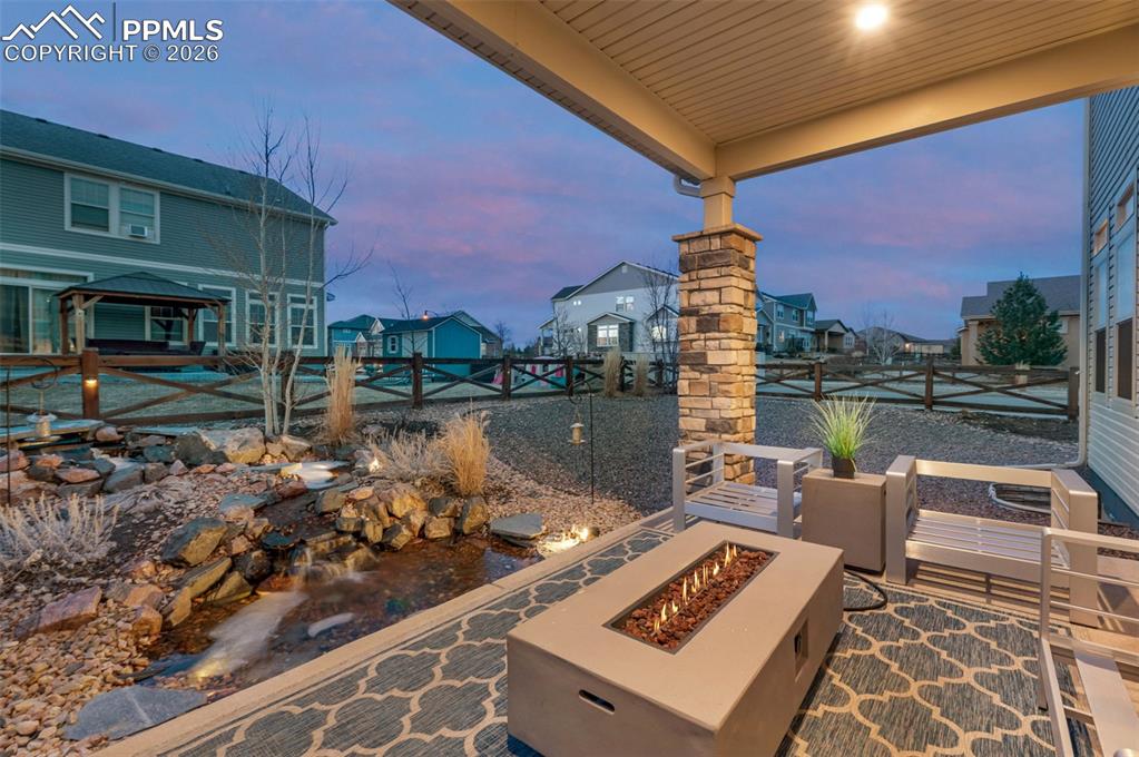 Image 33 of 43: Patio