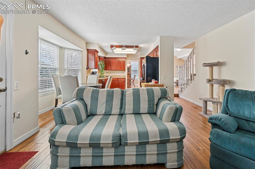 Image 14 of 33: Living Room