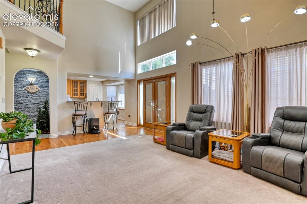 Image 9 of 50: Living Room