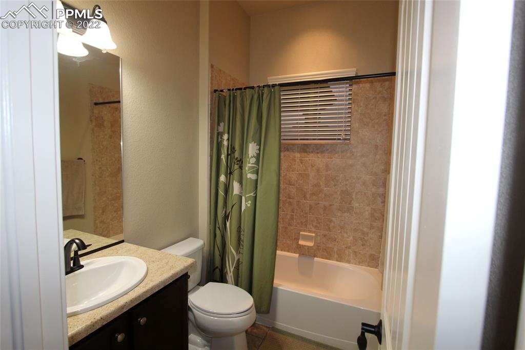 Listing 1944907, Image 12 of 41