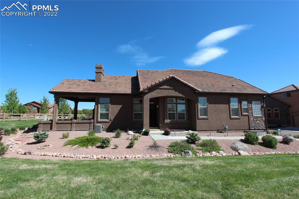 Listing 1944907, Image 2 of 41