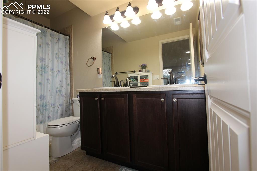 Listing 1944907, Image 29 of 41