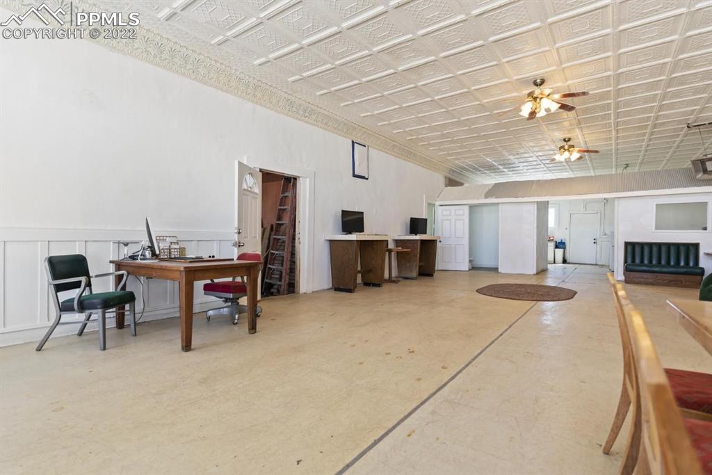 Listing 1947629, Image 10 of 28