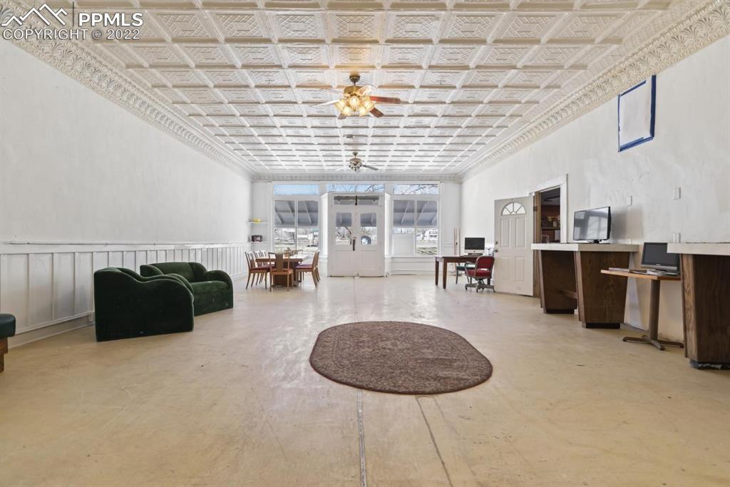 Listing 1947629, Image 11 of 28