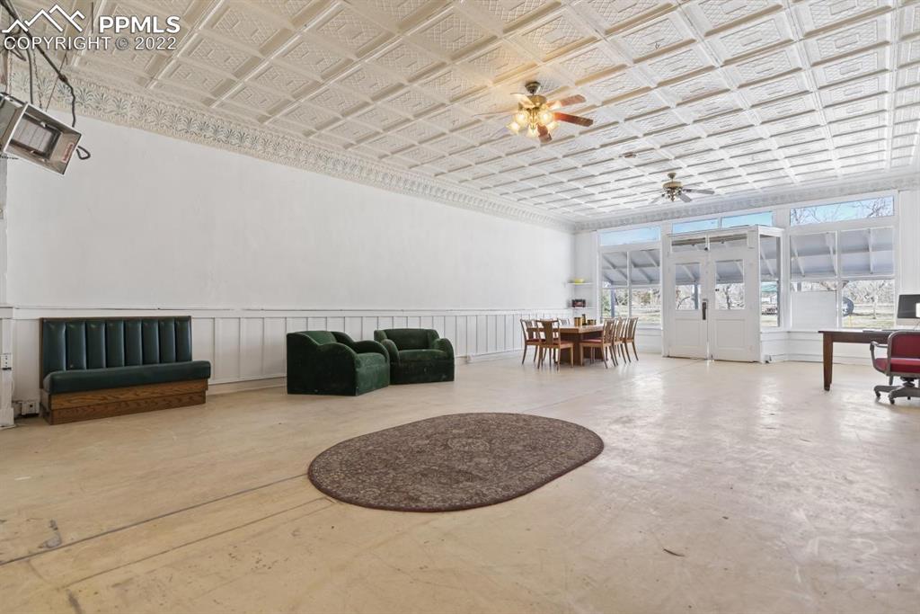Listing 1947629, Image 13 of 28