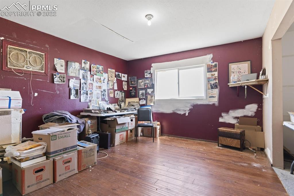 Listing 1947629, Image 22 of 28