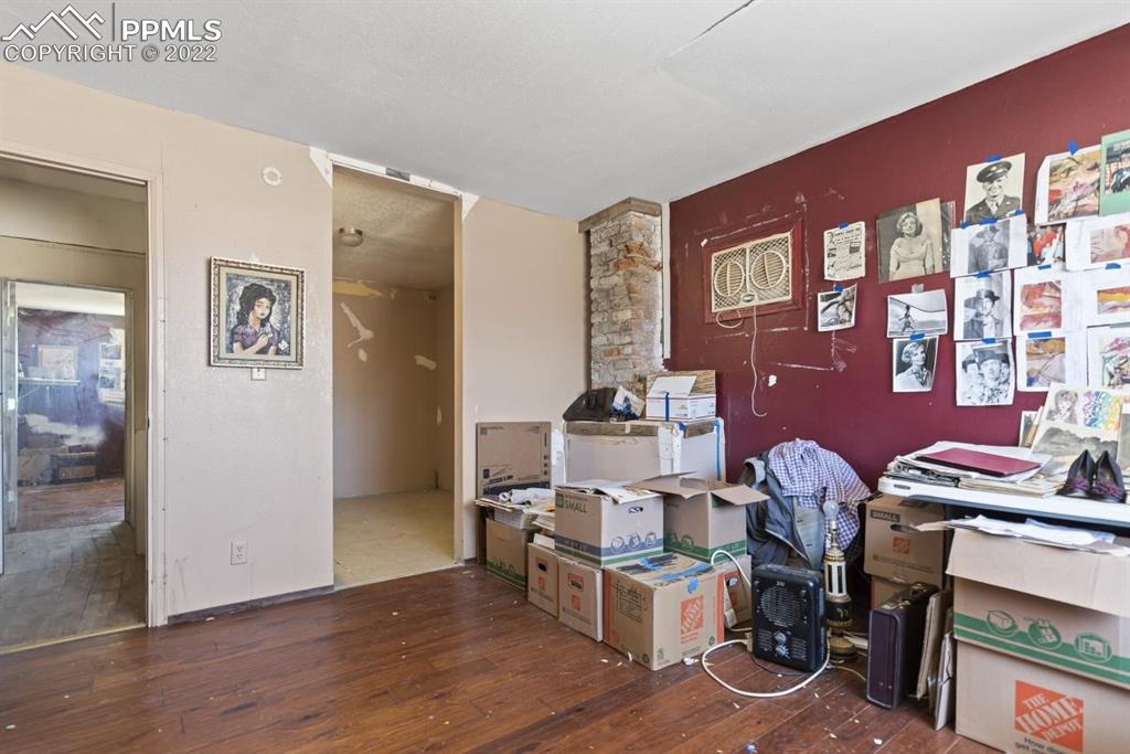 Listing 1947629, Image 23 of 28