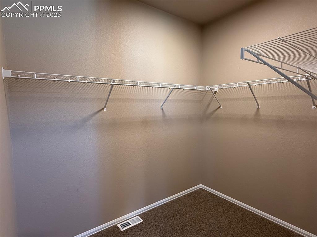 Image 11 of 31: Closet