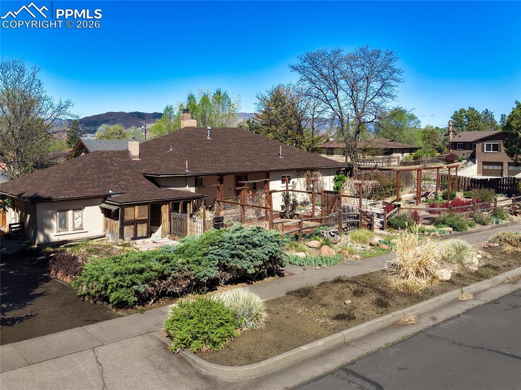 Image 5 of 10: Front of Structure