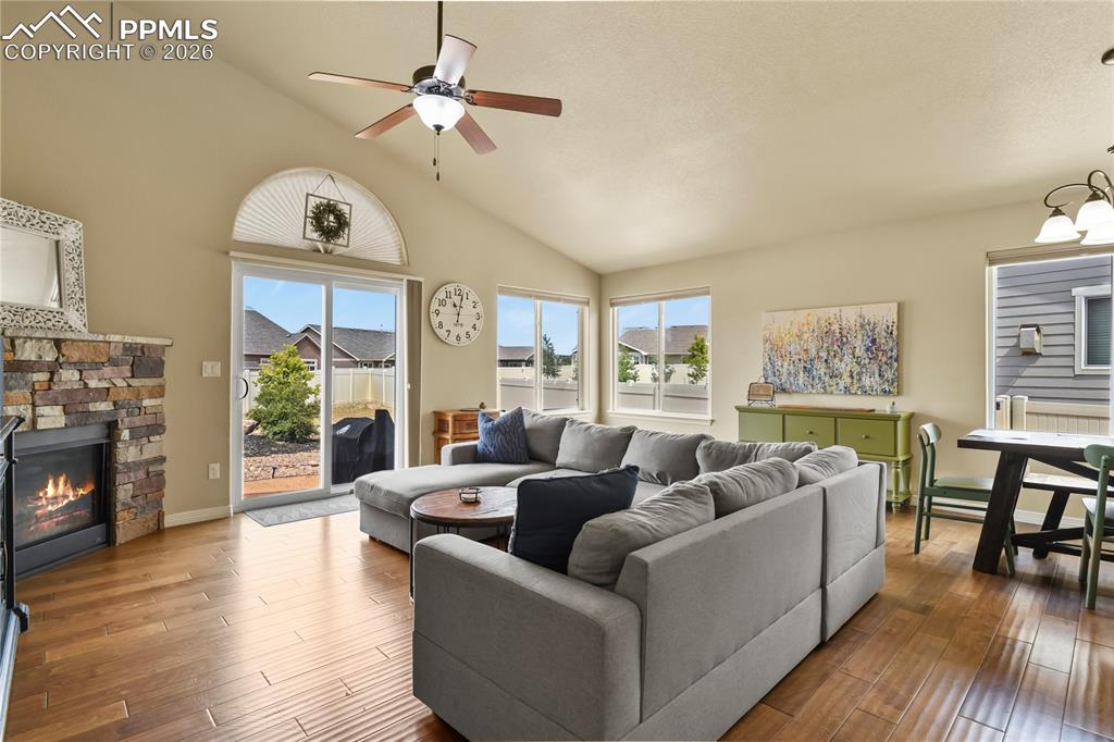 Image 1 of 32: Living Room