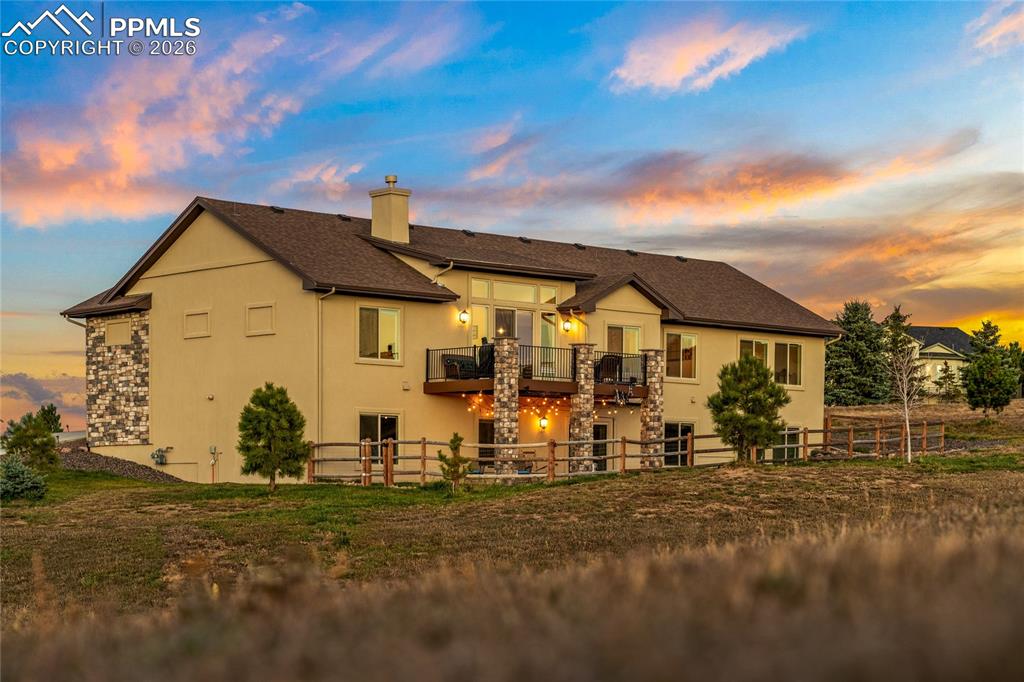 Image 41 of 48: Back of Structure