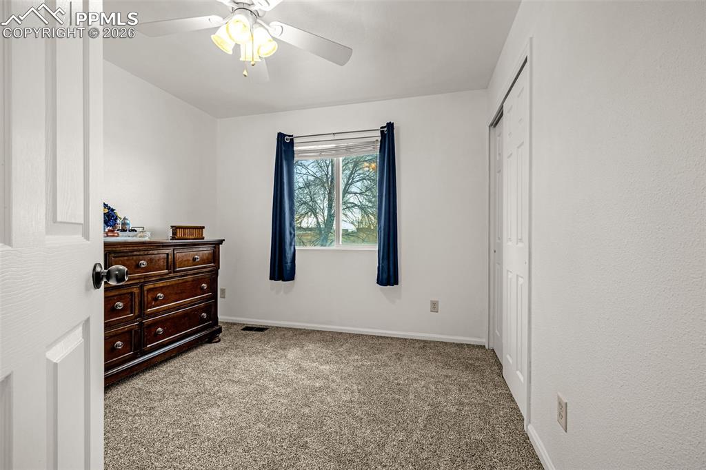 Image 19 of 37: Bedroom