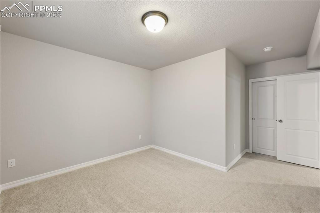 Image 21 of 41: Bedroom