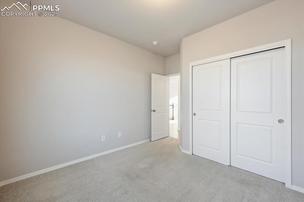 Image 25 of 41: Bedroom