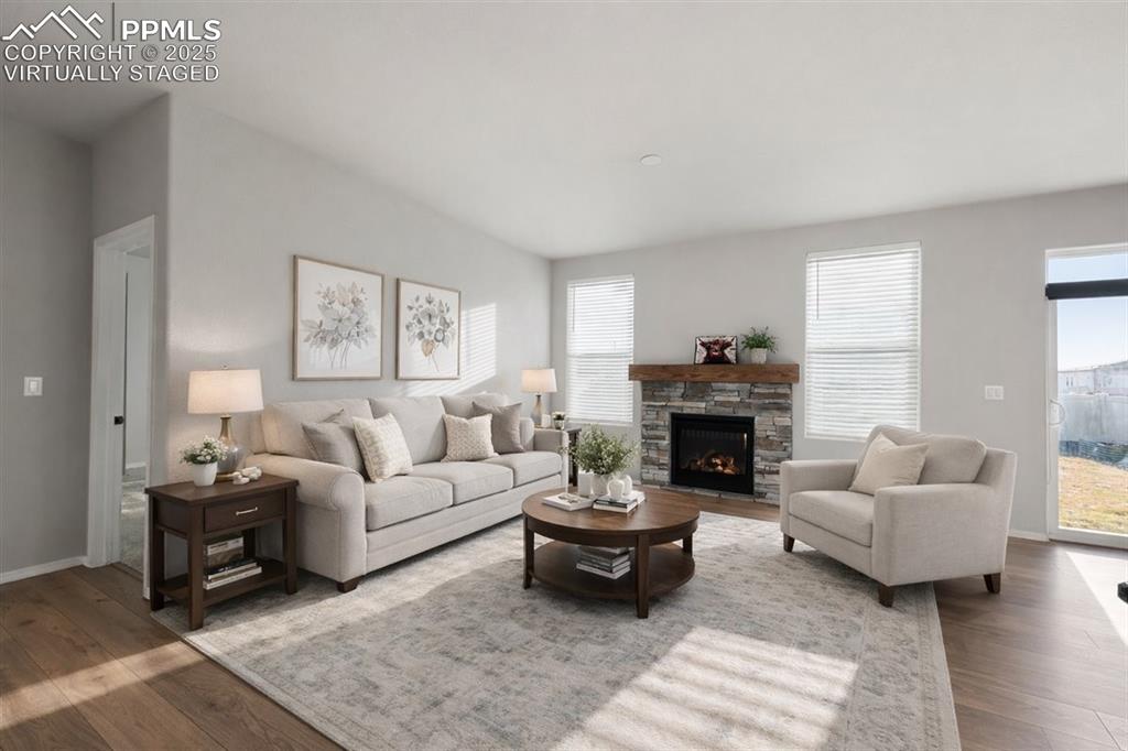 Image 3 of 41: Virtually Staged