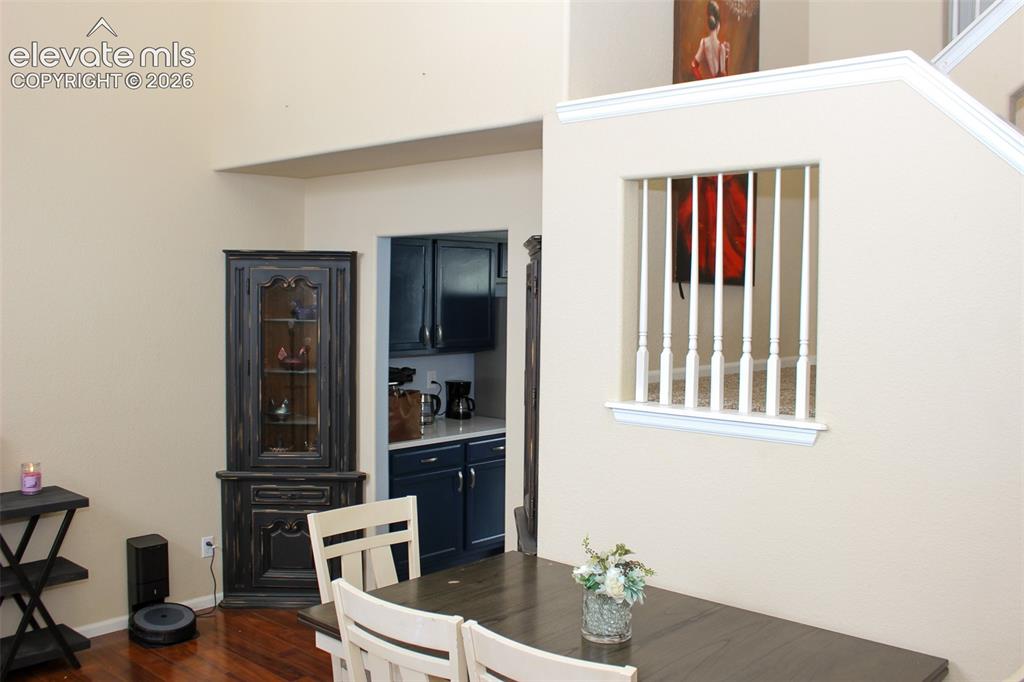 Image 5 of 43: Dining Area