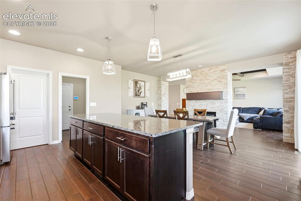 Image 11 of 50: Kitchen