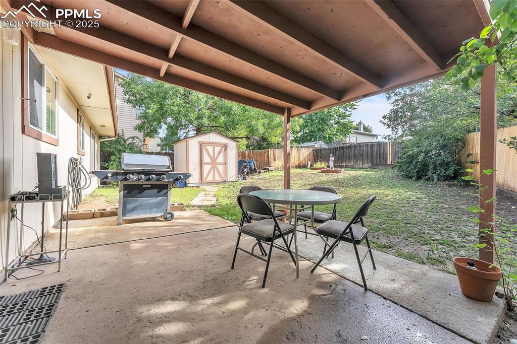 Image 30 of 45: Patio