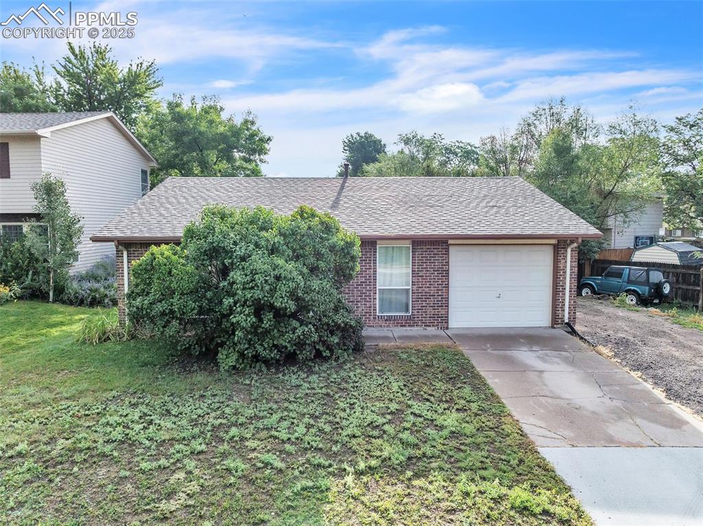 Image 31 of 45: Front of Structure