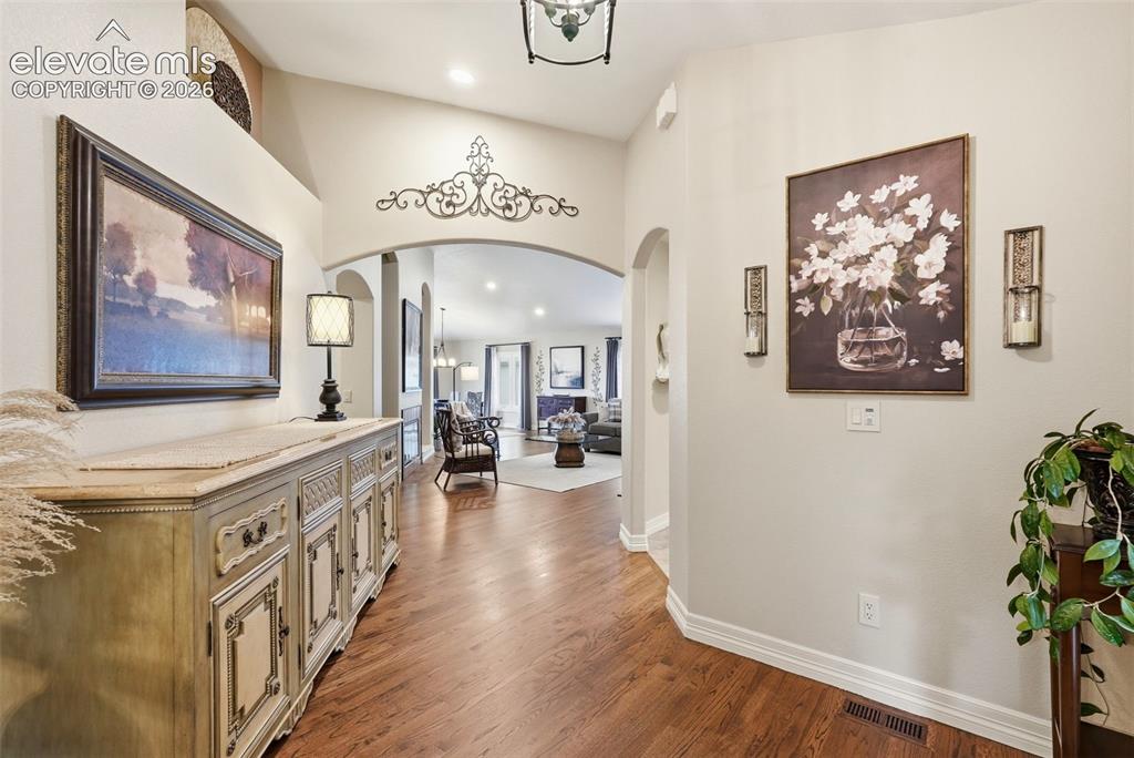 Image 6 of 47: Entrance Foyer