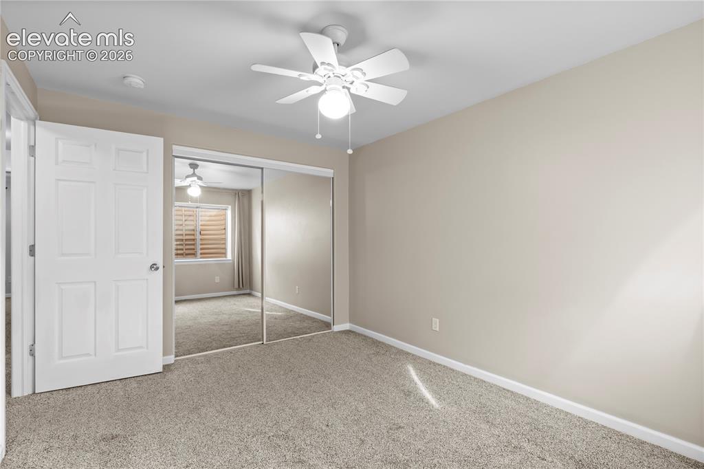 Image 14 of 36: Bedroom