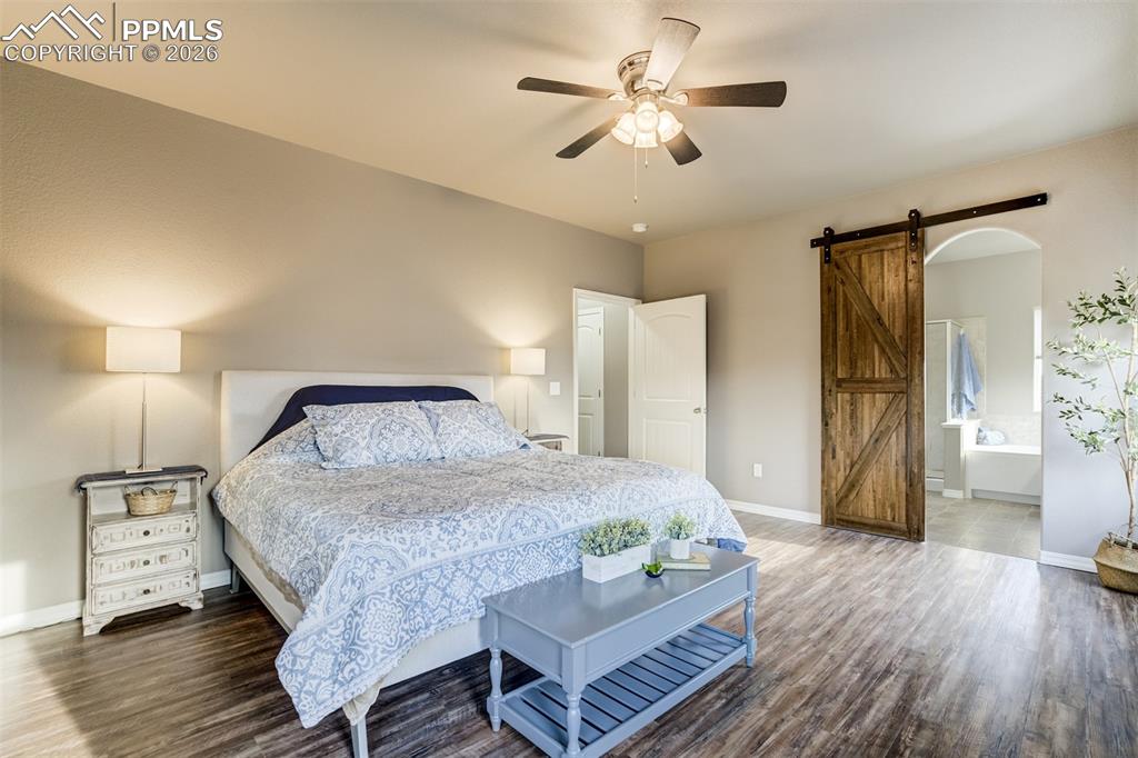 Image 15 of 46: Bedroom