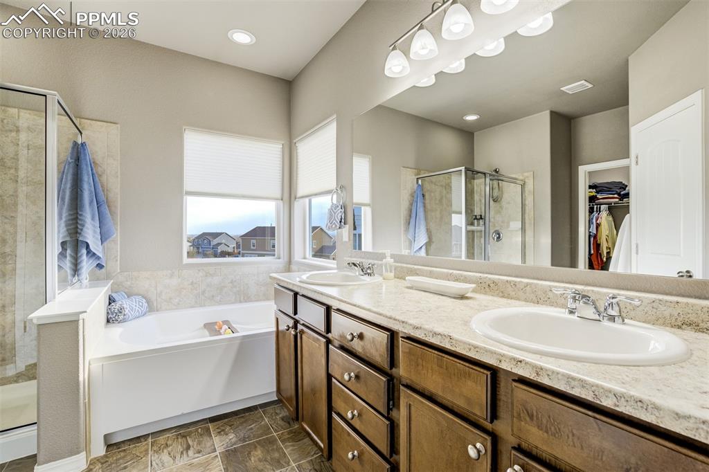 Image 19 of 46: Master Bathroom