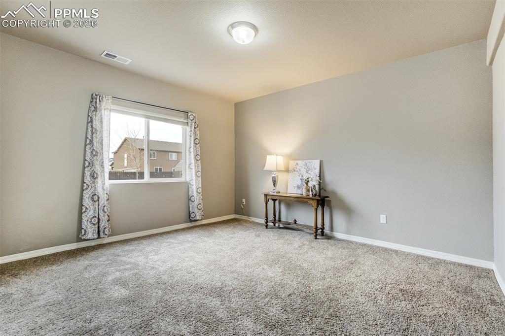 Image 26 of 46: Bedroom #4