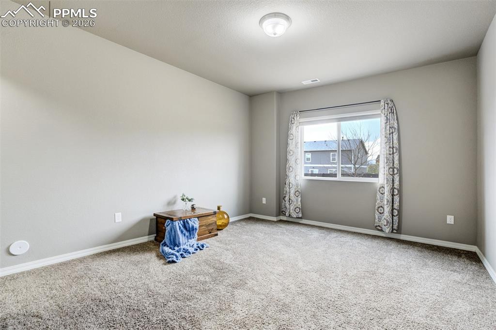 Image 34 of 46: Bedroom #6